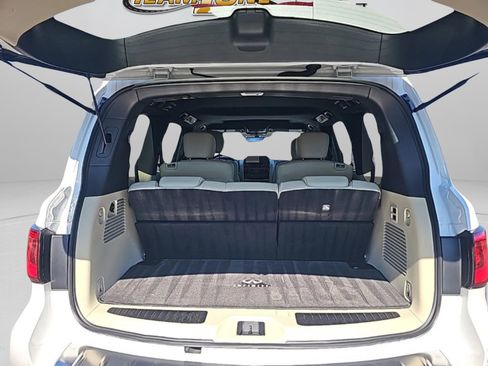 Used 2024 INFINITI QX80 Sensory w/ Cargo Package image 16
