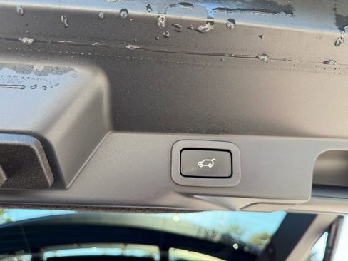 Used 2021 Land Rover Range Rover Sport HST image 44