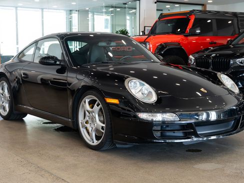 Used 2005 Porsche 911 Carrera S image 3