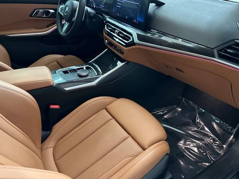 Used 2023 BMW 330i Sedan w/ M Sport Package image 31