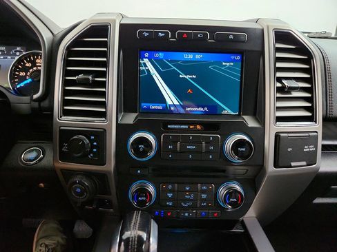 Used 2018 Ford F150 Platinum w/ Equipment Group 701A Luxury AWD/4WD image 22