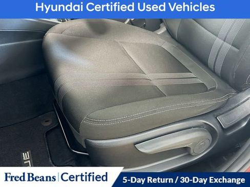 Certified 2023 Hyundai Venue SEL image 12