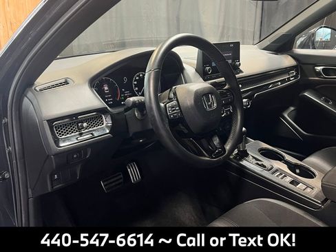 Used 2025 Honda Civic Sport image 11