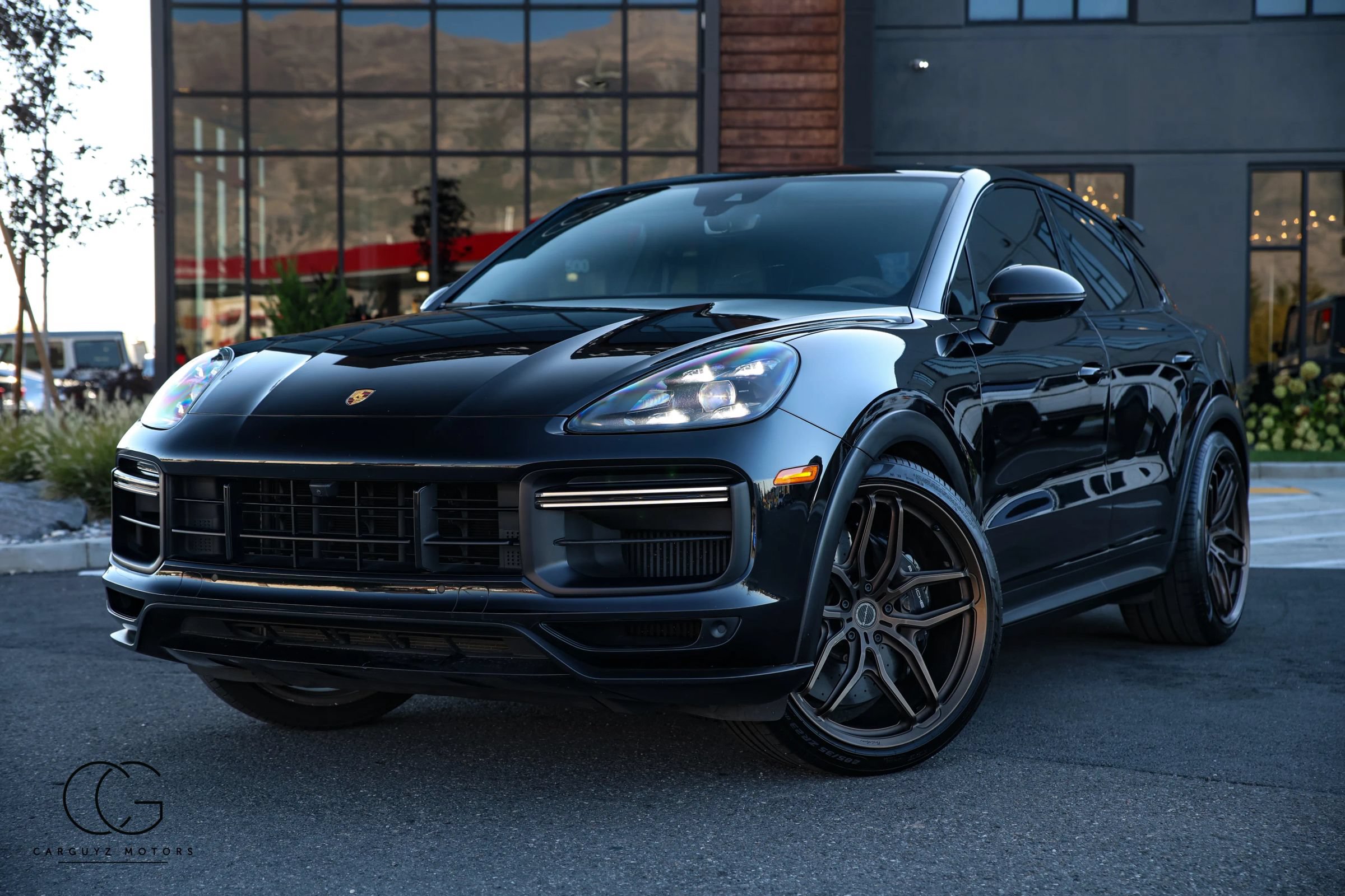 Used 2022 Porsche Cayenne Turbo GT AWD/4WD image 2