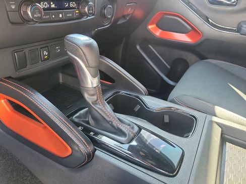 Used 2023 Nissan Frontier Pro-X w/ Technology Package image 31