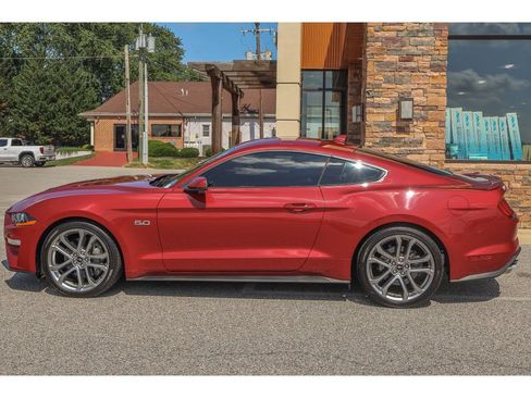 Used 2022 Ford Mustang GT Premium w/ Equipment Group 401A RWD image 6