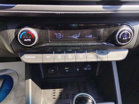 Used 2022 Hyundai Kona SEL w/ Convenience Package image 21