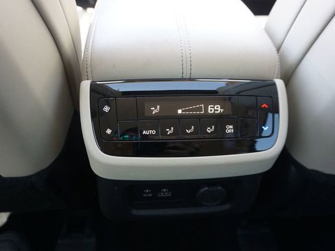 Used 2023 INFINITI QX60 Luxe w/ Performance Audio Package image 16