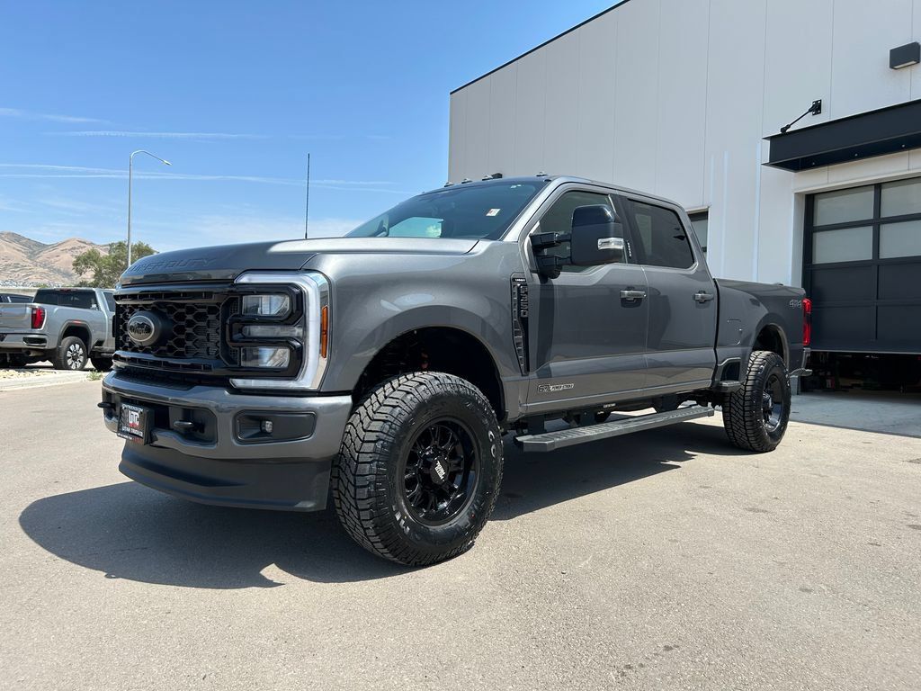 Used 2026 Ford F350 Lariat w/ Black Appearance Package AWD/4WD image 1