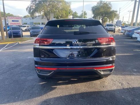 Used 2023 Volkswagen Atlas Cross Sport SE FWD image 4