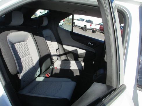 Used 2019 Chevrolet Equinox LS image 17