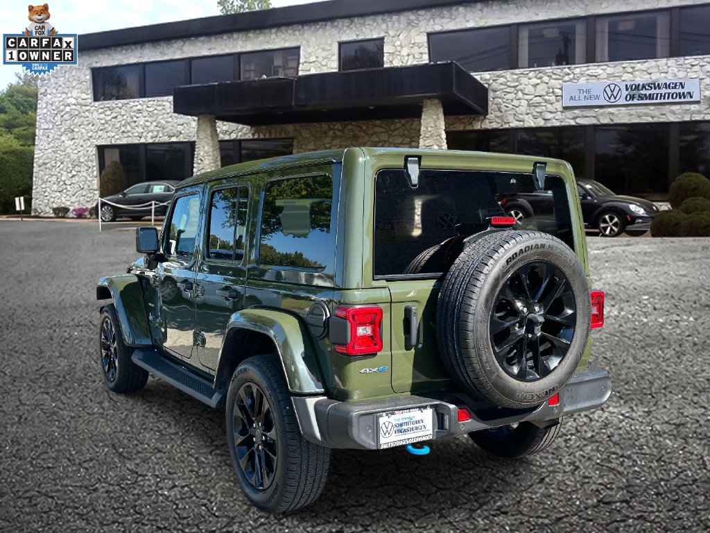 Used 2024 Jeep Wrangler Unlimited Sahara w/ Technology Group AWD/4WD image 6