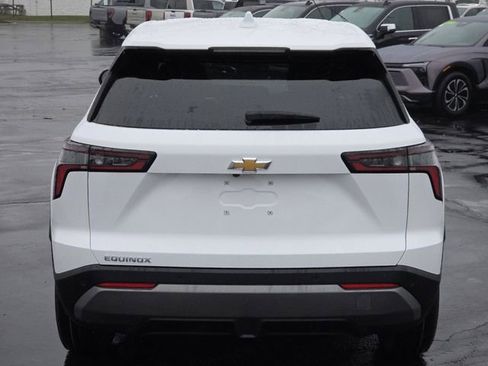 New 2026 Chevrolet Equinox LT w/ LPO, Floor Liner Package image 18