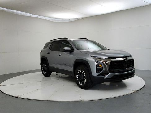 Used 2026 Chevrolet Equinox ACTIV FWD image 1