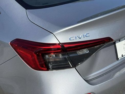 Used 2023 Honda Civic LX image 9