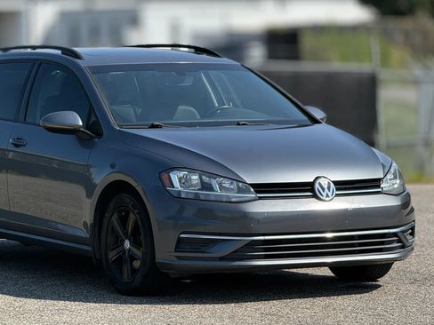 Used 2018 Volkswagen Golf SE FWD image 15