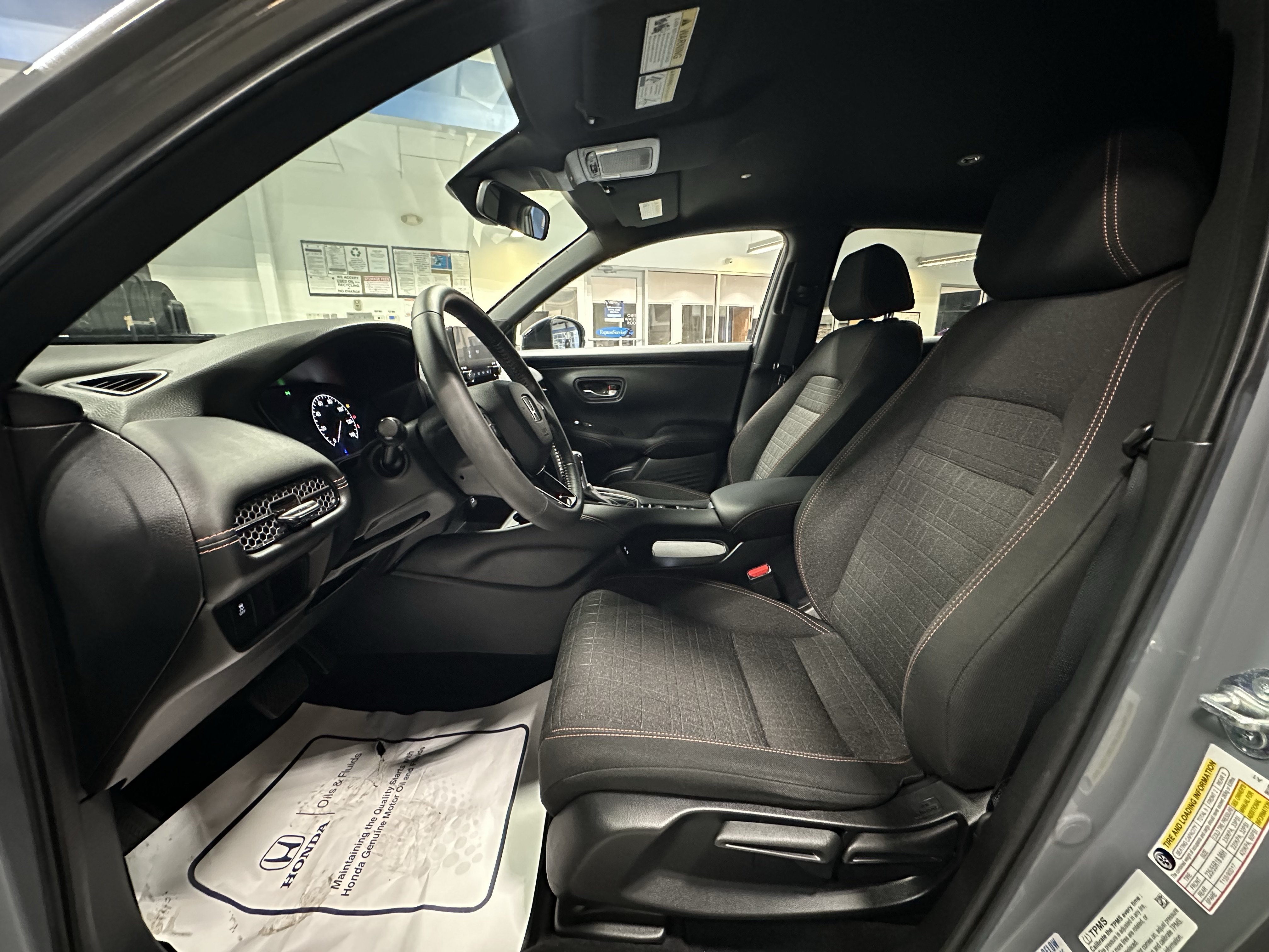 Used 2024 Honda HR-V Sport image 9