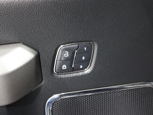 Used 2015 Ford F150 Platinum w/ Trailer Tow Package AWD/4WD image 9