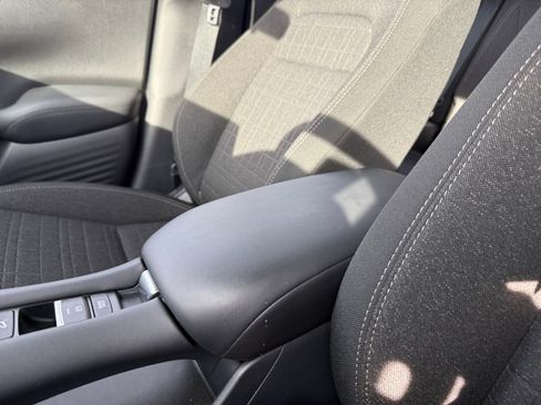 Certified 2025 Honda HR-V LX image 14