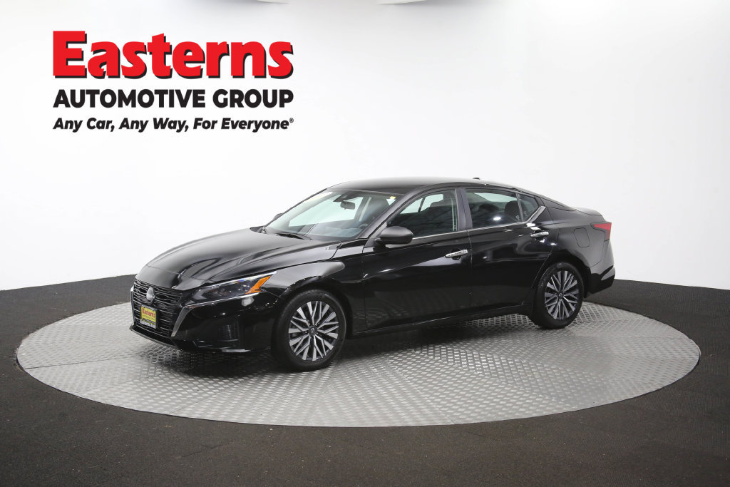 Used 2024 Nissan Altima 2.5 SV FWD image 59