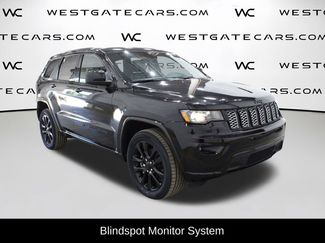 Used 2022 Jeep Grand Cherokee Laredo X video 2