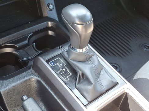 Used 2022 Toyota Tacoma TRD Sport AWD/4WD image 16