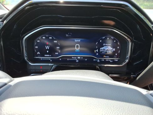Certified 2022 Chevrolet Silverado 1500 RST AWD/4WD image 27