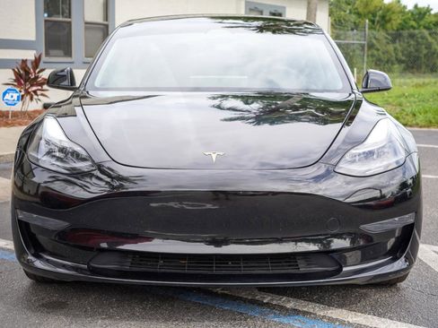 Used 2023 Tesla Model 3 Standard Range RWD image 2