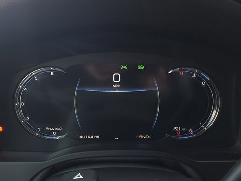 Used 2018 Cadillac Escalade Luxury image 21