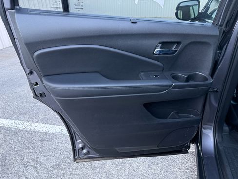 Used 2021 Honda Pilot Special Edition image 23