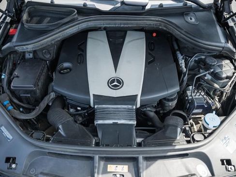 Used 2013 Mercedes-Benz ML 350 BlueTEC 4MATIC image 21