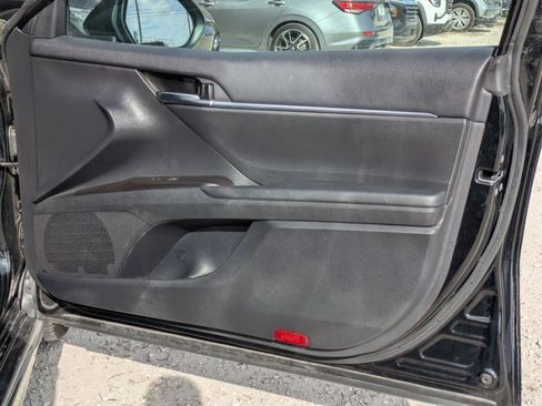 Used 2024 Toyota Camry SE image 26