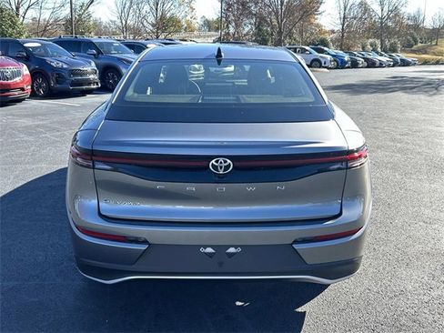 Used 2026 Toyota Crown XLE image 5