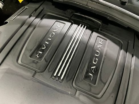 Used 2018 Jaguar F-PACE S image 29