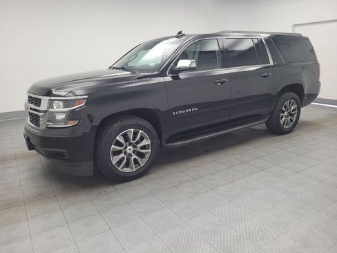 Used 2019 Chevrolet Suburban LT AWD/4WD image 2