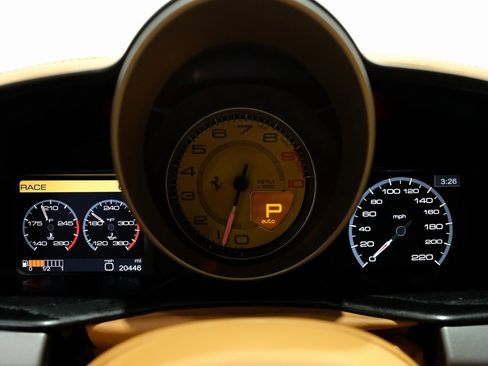 Used 2012 Ferrari 458 Italia Coupe image 15