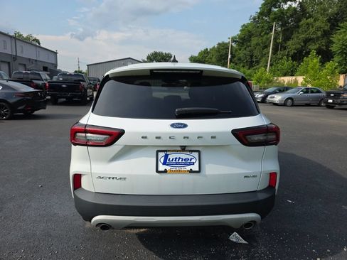 Used 2023 Ford Escape Active AWD/4WD image 4