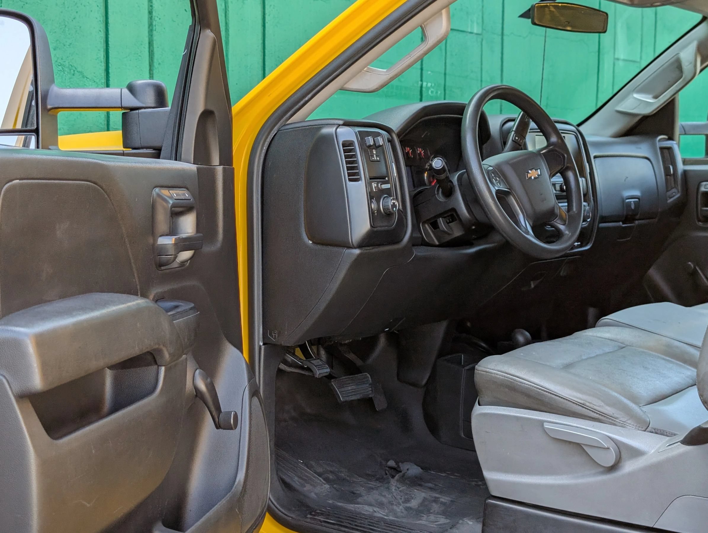 Used 2018 Chevrolet Silverado 3500 W/T AWD/4WD image 21