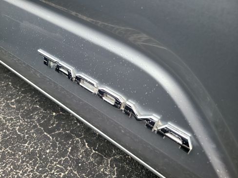 Used 2024 Toyota Tacoma SR5 RWD image 10
