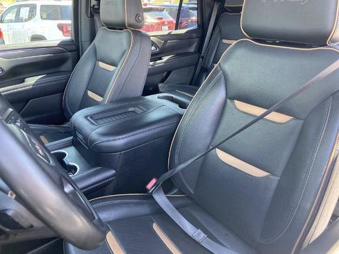 Used 2023 GMC Yukon AT4 w/ Max Trailering Package AWD/4WD image 14