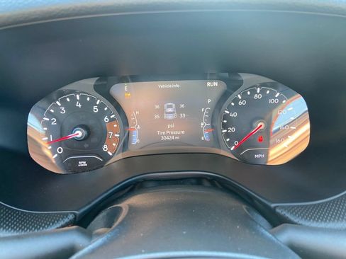 Used 2024 Jeep Compass Trailhawk AWD/4WD image 12