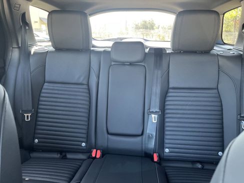 Used 2025 Land Rover Discovery Sport Dynamic SE image 28