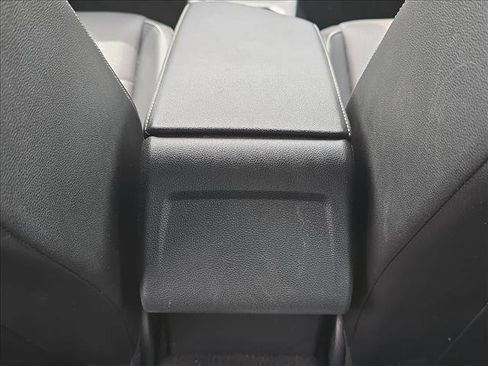 Used 2024 Volkswagen Jetta SE FWD image 17