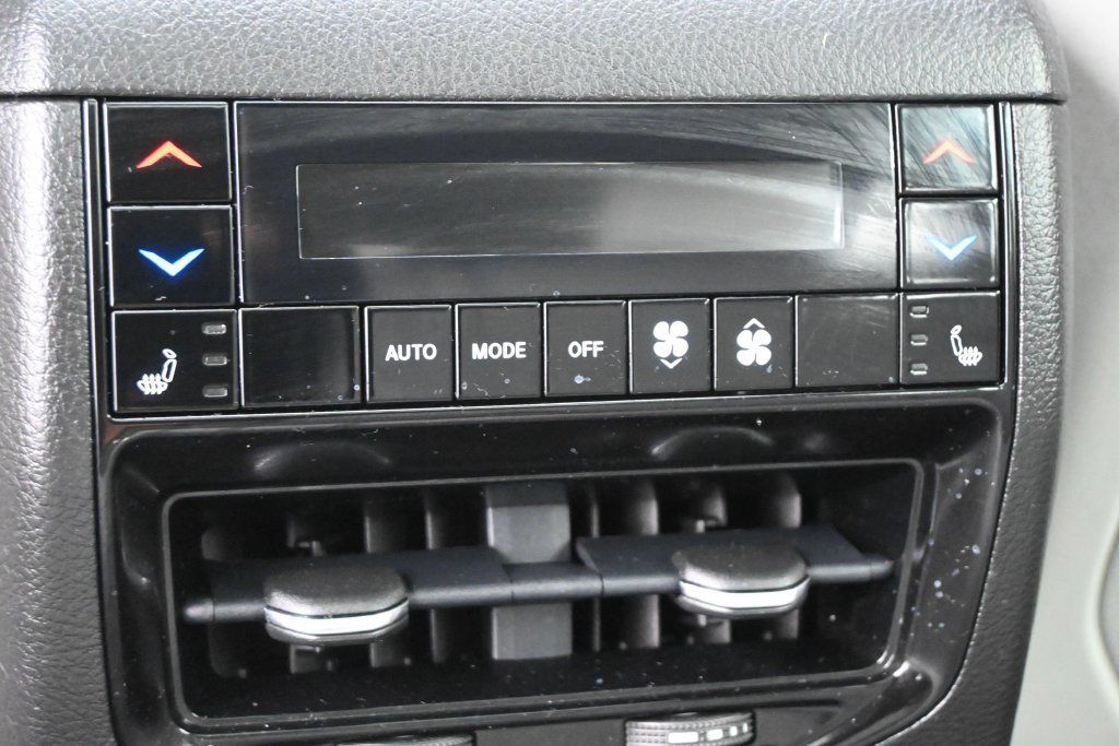 Used 2022 Jeep Grand Cherokee Overland w/ Luxury Tech Group IV RWD image 25