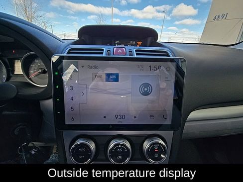 Used 2017 Subaru Forester 2.5i Premium w/ All-Weather Package image 23