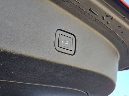 Certified 2025 Cadillac Lyriq Luxury w/ LPO, Floor Liner Package image 32