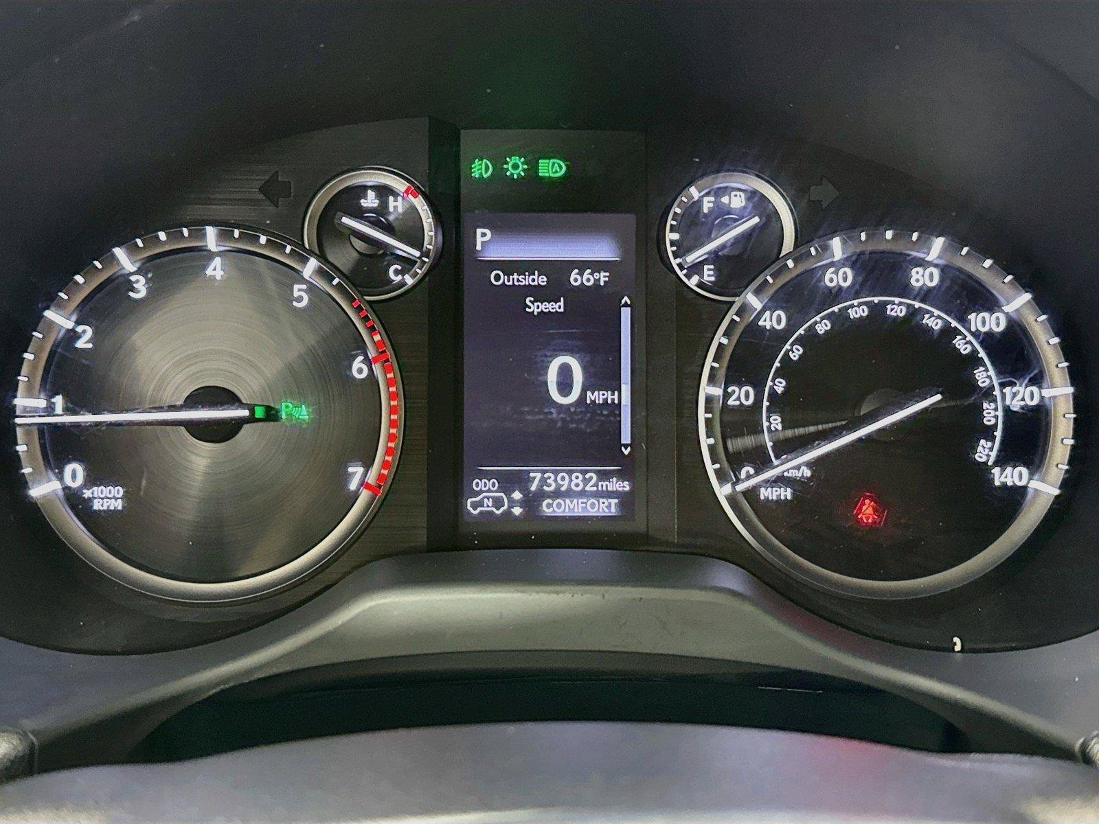 Used 2022 Lexus GX 460 Luxury w/ Sport Design Package AWD/4WD image 25