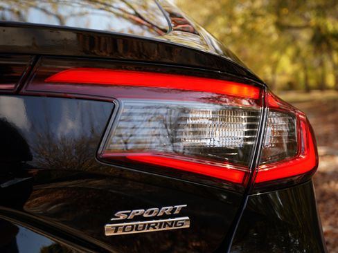 Certified 2025 Honda Civic Sport Touring image 13