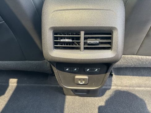 Certified 2021 Chevrolet Equinox Premier AWD/4WD image 27