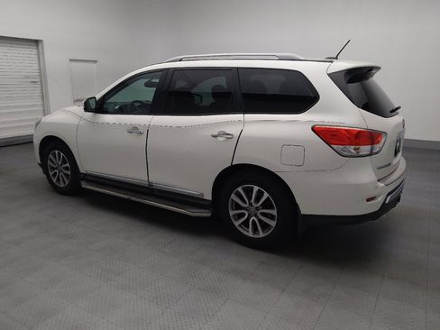 Used 2016 Nissan Pathfinder SL w/ SL Premium Package FWD image 3